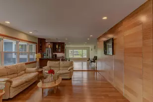 1335 35th St, Munster, IN 46321 - Photo 17