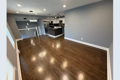 815 W 70th Avenue, Merrillville, IN 46410 - Photo 3