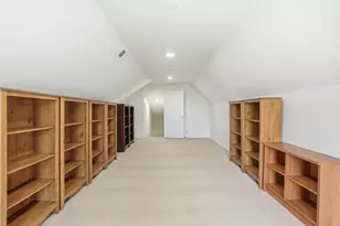 232 Akela Dr, Valparaiso, IN 46385 - Photo 39
