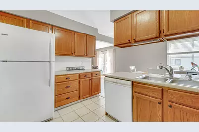 975 Millpond Road N, Valparaiso, IN 46385 - Photo 11