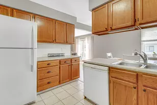 975 Millpond Rd N, Valparaiso, IN 46385 - Photo 11