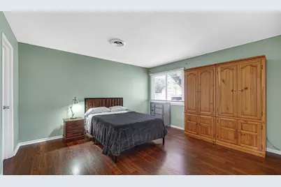 975 Millpond Road N, Valparaiso, IN 46385 - Photo 13