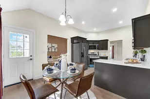 736 Cinnamon Teal Ct, Hobart, IN 46342 - Photo 11