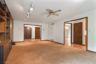 9096 Knickerbocker St, Saint John, IN 46373 - Photo 21