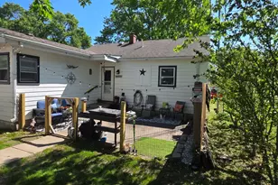 410 N Polk St, Morocco, IN 47963 - Photo 5