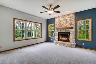 440 Oak Breeze Dr, Valparaiso, IN 46383 - Photo 7