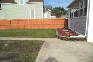 514 Florence St, Hammond, IN 46324 - Photo 3