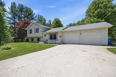 84 S 275 W, Valparaiso, IN 46385 - Photo 3