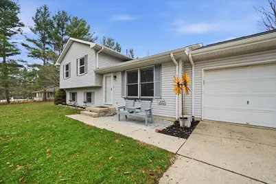 84 S 275 W, Valparaiso, IN 46385 - Photo 3