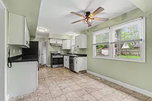 396 Clear Creek, Valparaiso, IN 46385 - Photo 7