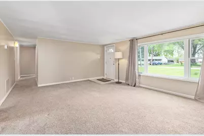 6043 Cardinal Avenue, Portage, IN 46368 - Photo 5