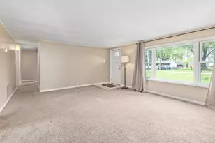 6043 Cardinal Ave, Portage, IN 46368 - Photo 5