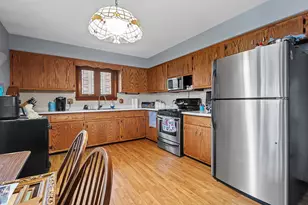 712 211th St, Dyer, IN 46311 - Photo 9