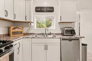 1230 Fleming St, Hobart, IN 46342 - Photo 7