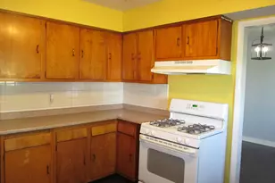 535 N Nichols St, Lowell, IN 46356 - Photo 5