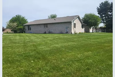 204 Sagamore Pkwy, La Porte, IN 46350 - Photo 3