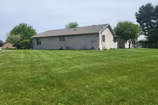 204 Sagamore Pkwy, La Porte, IN 46350 - Photo 3