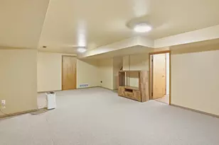 7605 W 86th Ave, Crown Point, IN 46307 - Photo 17