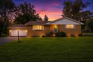 7605 W 86th Ave, Crown Point, IN 46307 - Photo 1