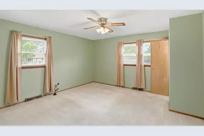 7605 W 86th Avenue, Crown Point, IN 46307 - Photo 9