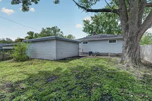 8951 O Day Dr, Highland, IN 46322 - Photo 51