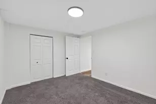 8951 O Day Dr, Highland, IN 46322 - Photo 35