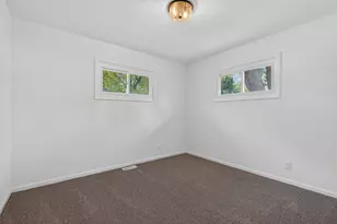 8951 O Day Dr, Highland, IN 46322 - Photo 31