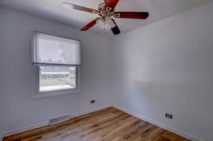 749 N Elmer St, Griffith, IN 46319 - Photo 15
