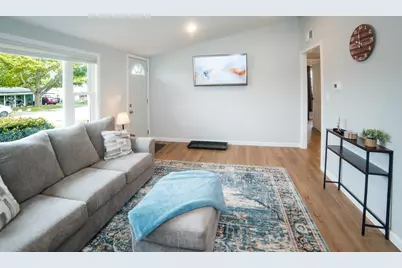 510 Emmettsburg Avenue, Valparaiso, IN 46385 - Photo 5