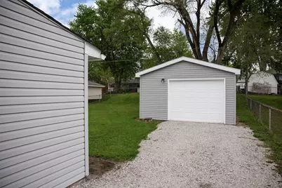 510 Emmettsburg Avenue, Valparaiso, IN 46385 - Photo 19