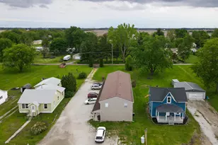 211 W Railroad St, Kentland, IN 47951 - Photo 15