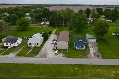 211 W Railroad Street, Kentland, IN 47951 - Photo 9