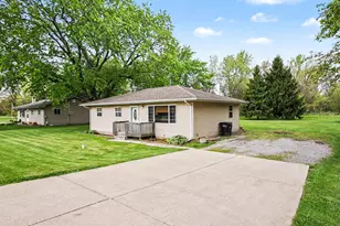 5702 Lute Rd, Portage, IN 46368 - Photo 3