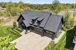 2201 Pepper Ridge Rd, Valparaiso, IN 46385 - Photo 3