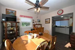 321 E 13th St, Winamac, IN 46996 - Photo 17
