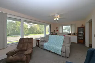 321 E 13th St, Winamac, IN 46996 - Photo 23