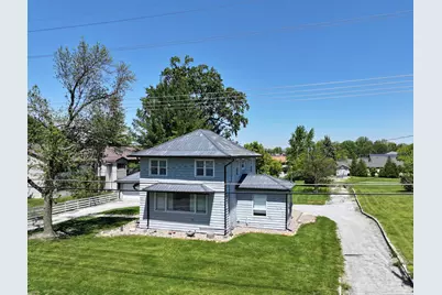 321 E 13th Street, Winamac, IN 46996 - Photo 1