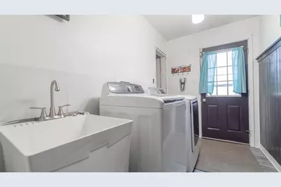 231 W 500 N, Valparaiso, IN 46385 - Photo 17