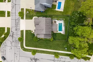 906 Theresa Dr, Crown Point, IN 46307 - Photo 53