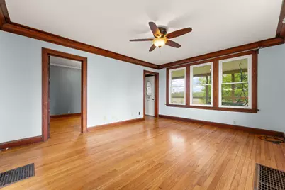 492 S 350 W, Valparaiso, IN 46385 - Photo 7