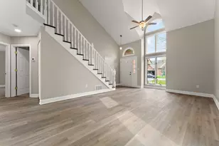 1538 Lake St, Hobart, IN 46342 - Photo 9