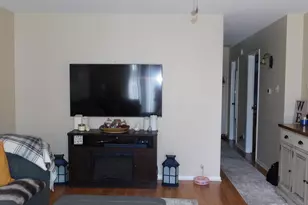 955 Millpond Rd, Valparaiso, IN 46385 - Photo 11