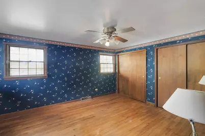 218 W 38th Court, Griffith, IN 46319 - Photo 15