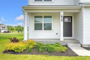 615 Ensign Pl, Hebron, IN 46341 - Photo 3