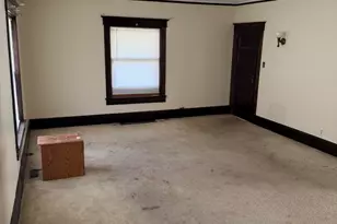 129 W Pr St, Goodland, IN 47948 - Photo 5