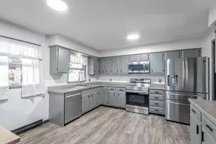 5522 E 989 N, Demotte, IN 46310 - Photo 5