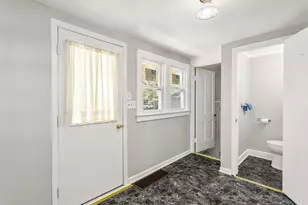 307 E Oneida St, LaCrosse, IN 46348 - Photo 25
