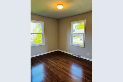 2851 44th Street, Highland, IN 46322 - Photo 9