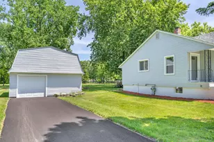 2851 44th St, Highland, IN 46322 - Photo 3