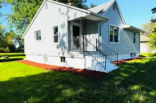 2851 44th St, Highland, IN 46322 - Photo 3